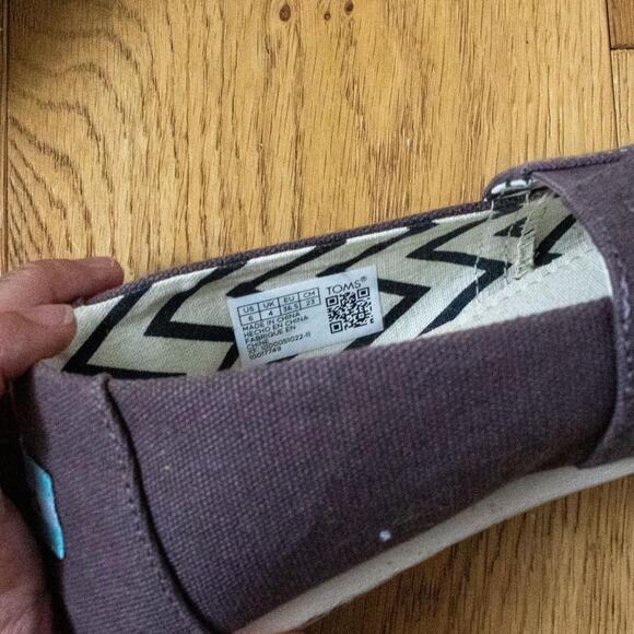 Brown/Gray Canvas Toms - Picture 2 of 4